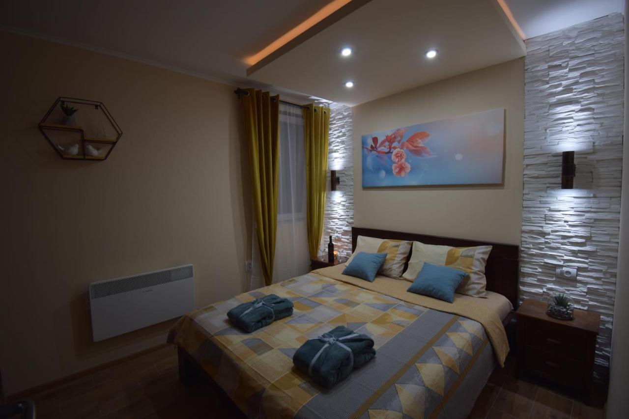 Apartments Wolf Belgrado Exterior foto